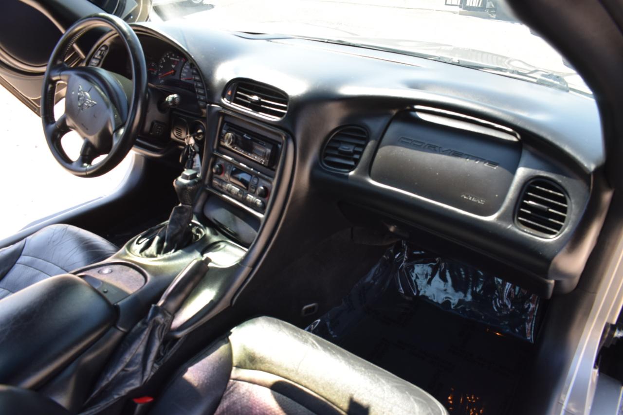 Chevrolet Corvette Coupe 2001