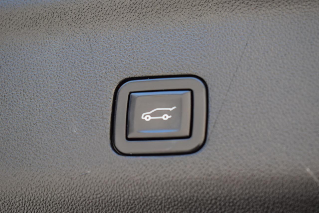 Chevrolet Suburban Premier 2023