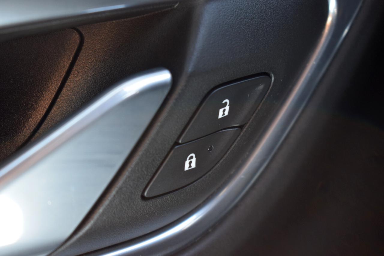 Chevrolet Suburban Premier 2023