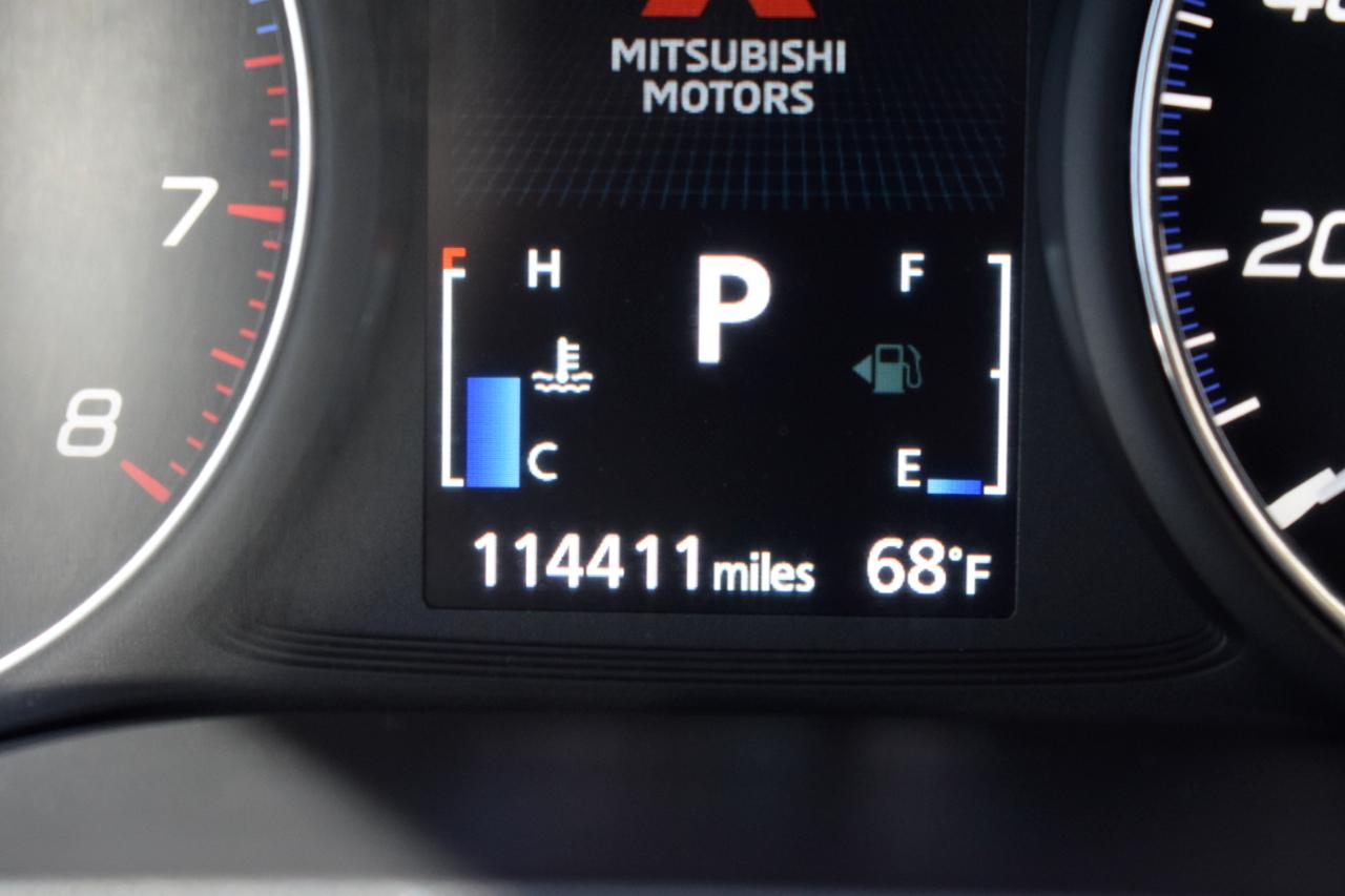 Mitsubishi Outlander ES 2WD 2020