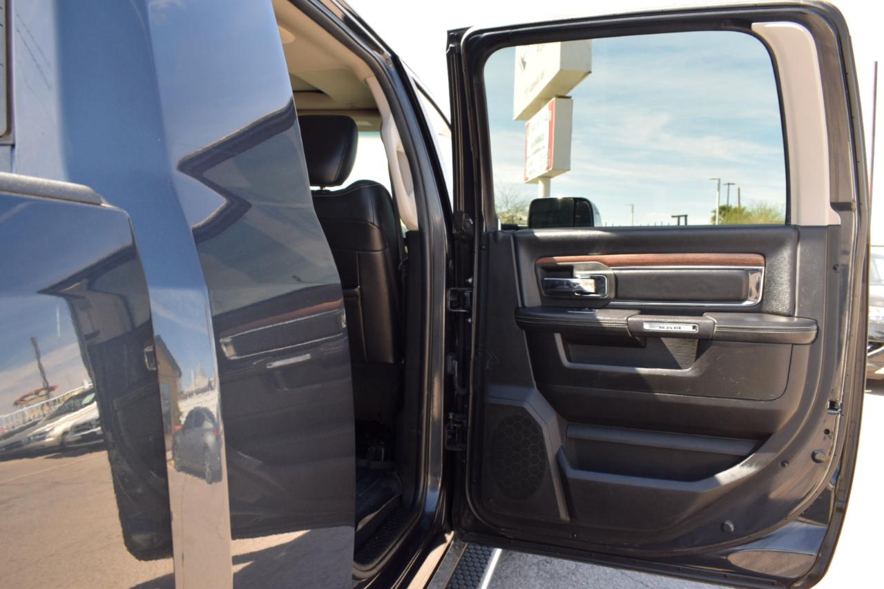 RAM 2500 Laramie Mega Cab 4WD 2018