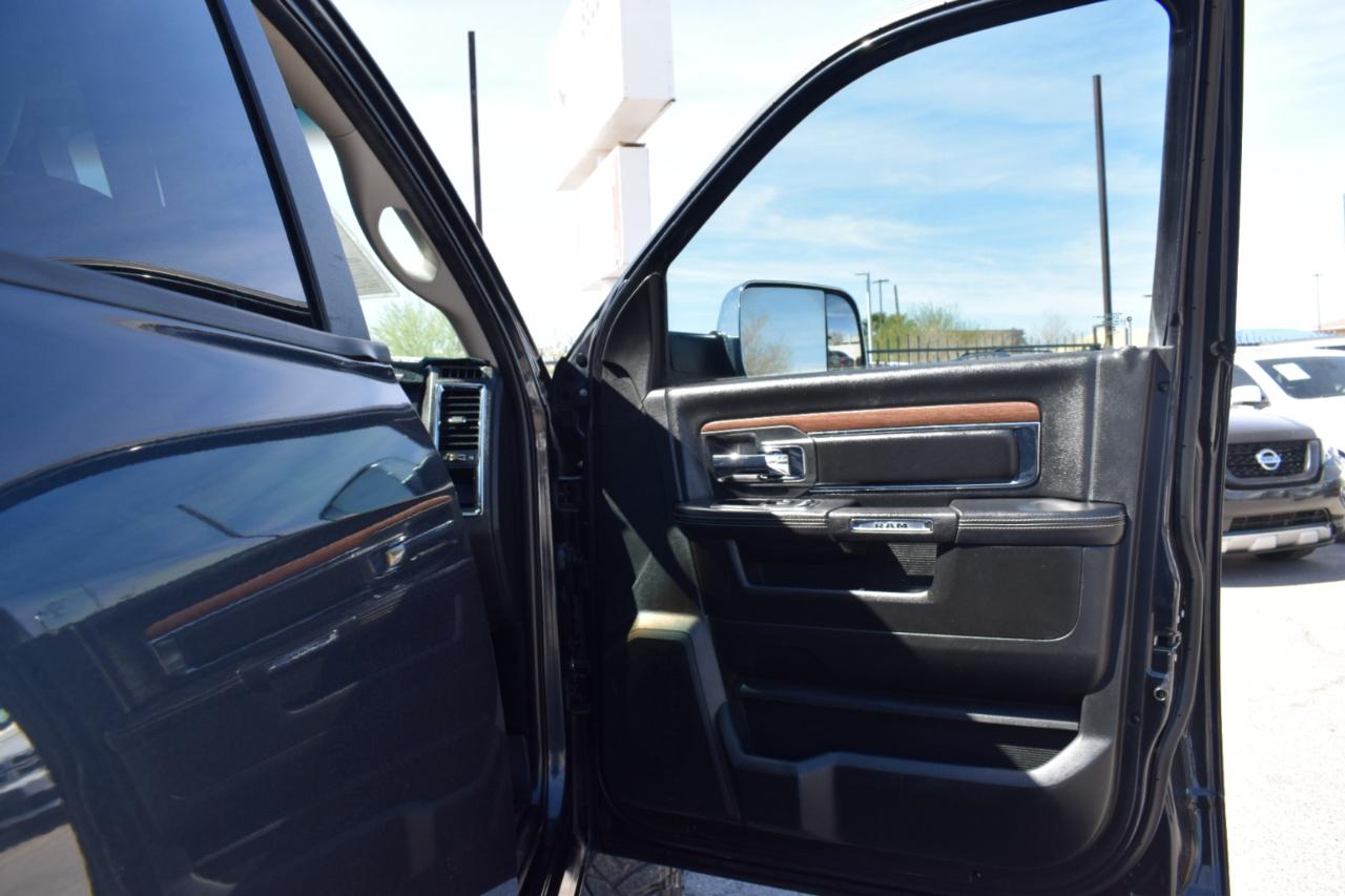 RAM 2500 Laramie Mega Cab 4WD 2018