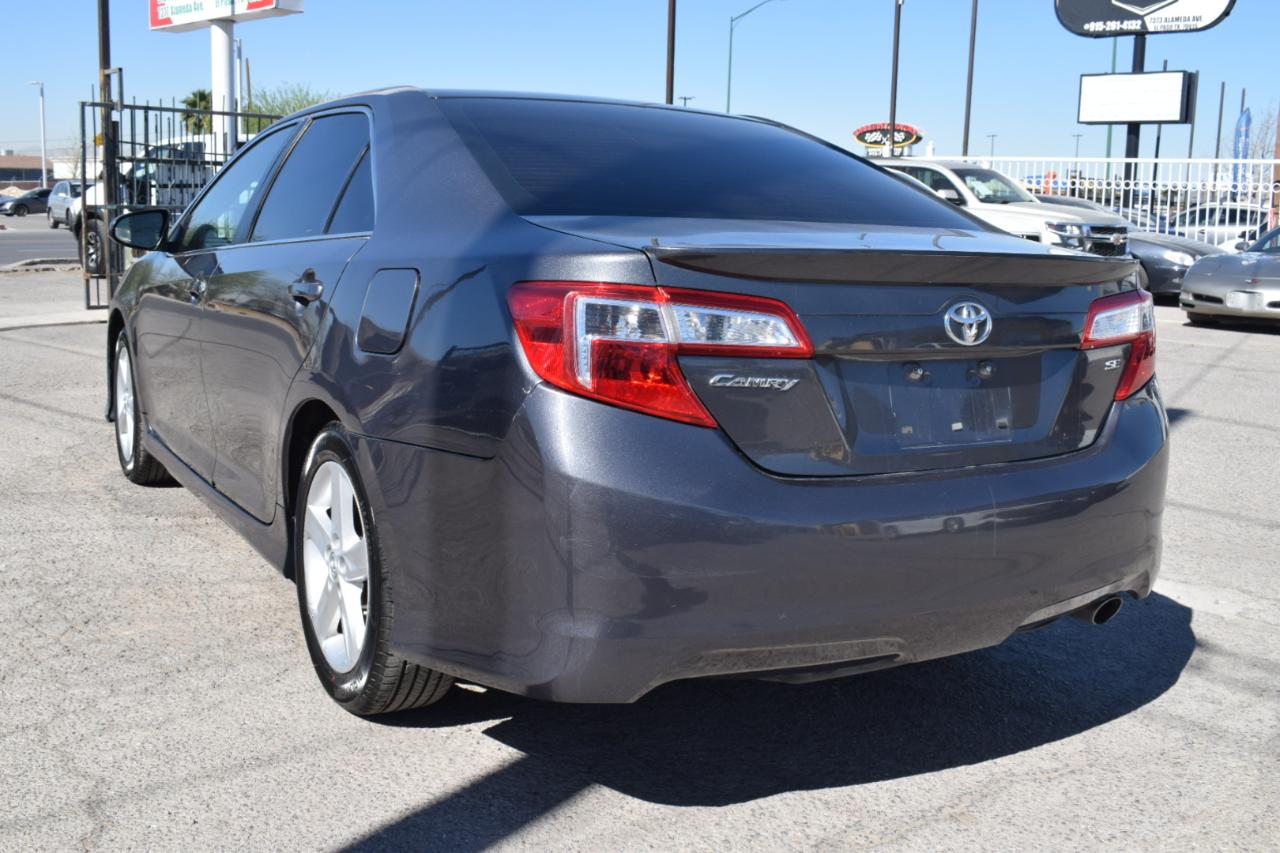 Toyota Camry XLE 2013