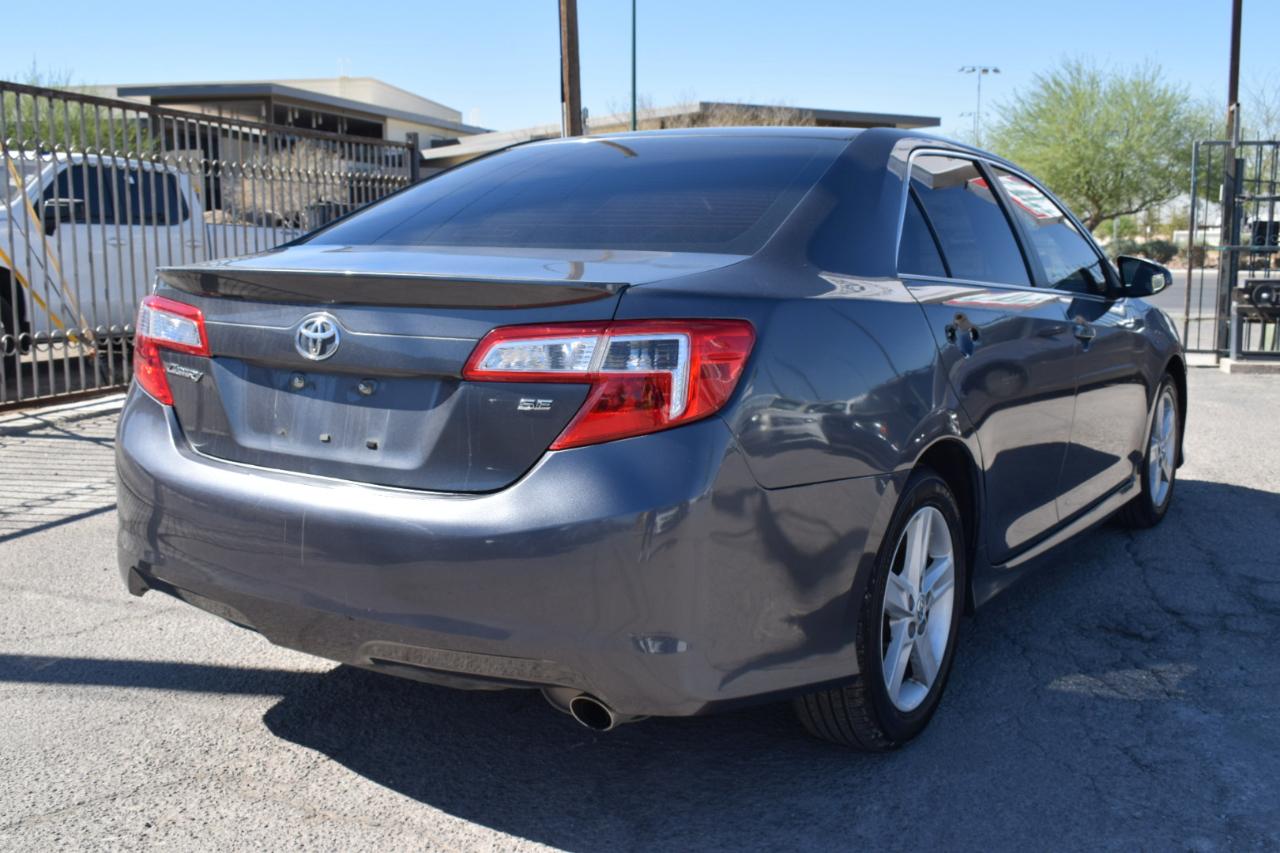 Toyota Camry XLE 2013