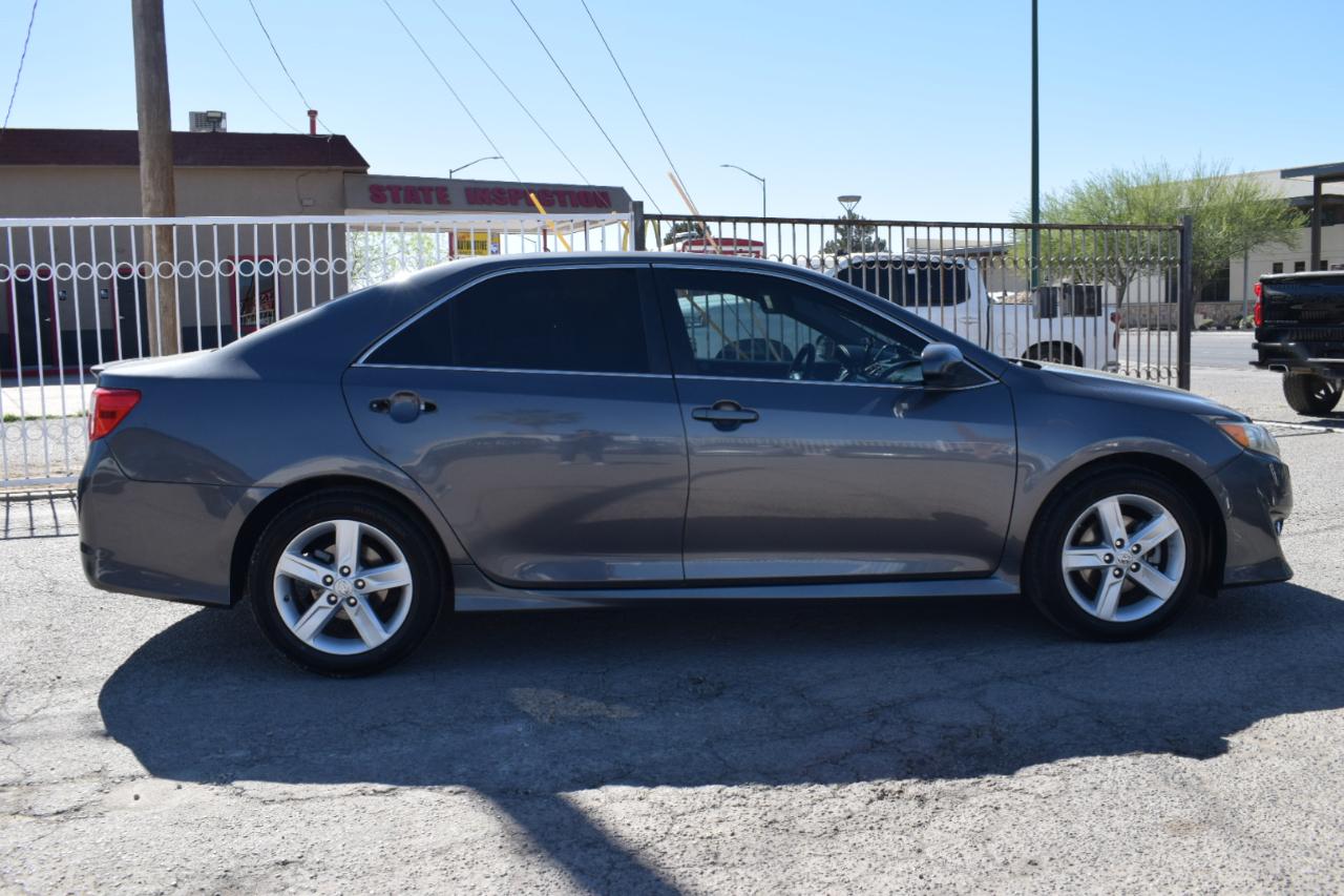 Toyota Camry XLE 2013