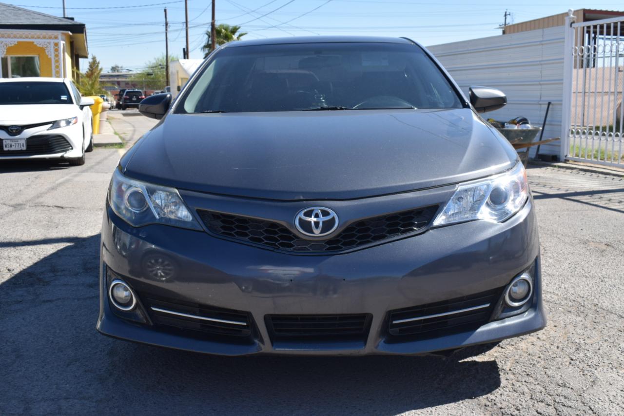 Toyota Camry XLE 2013