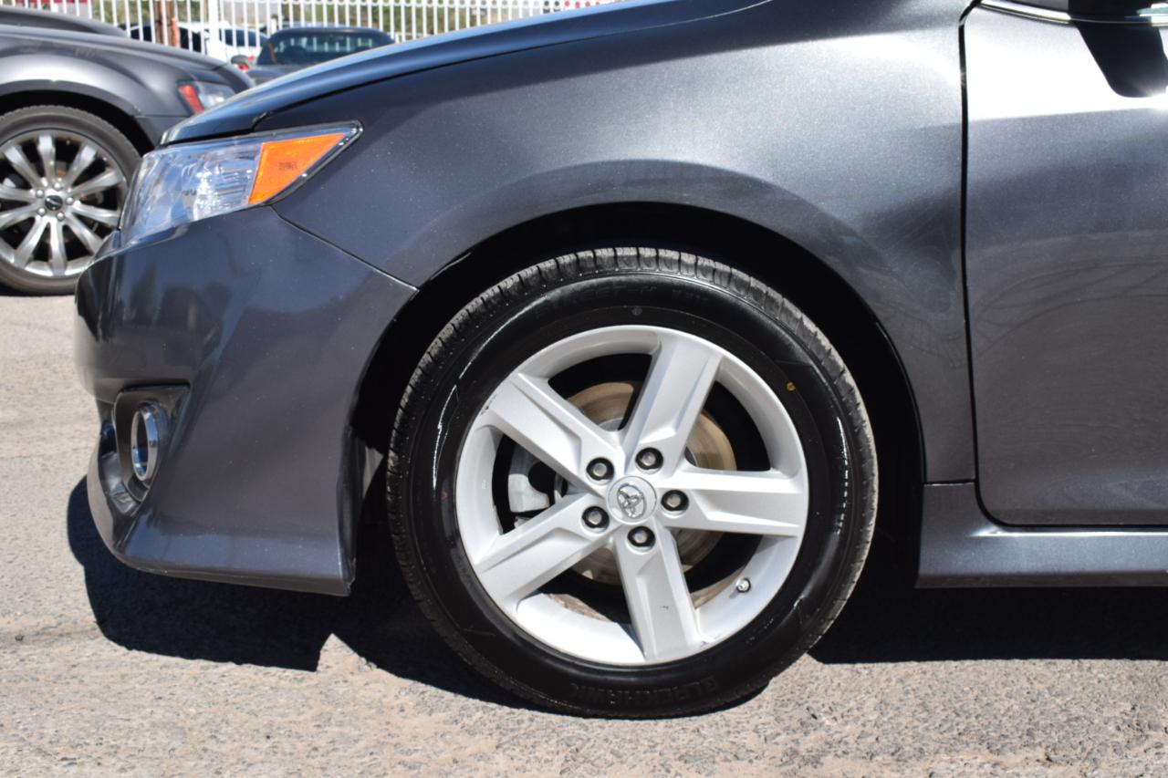 Toyota Camry XLE 2013