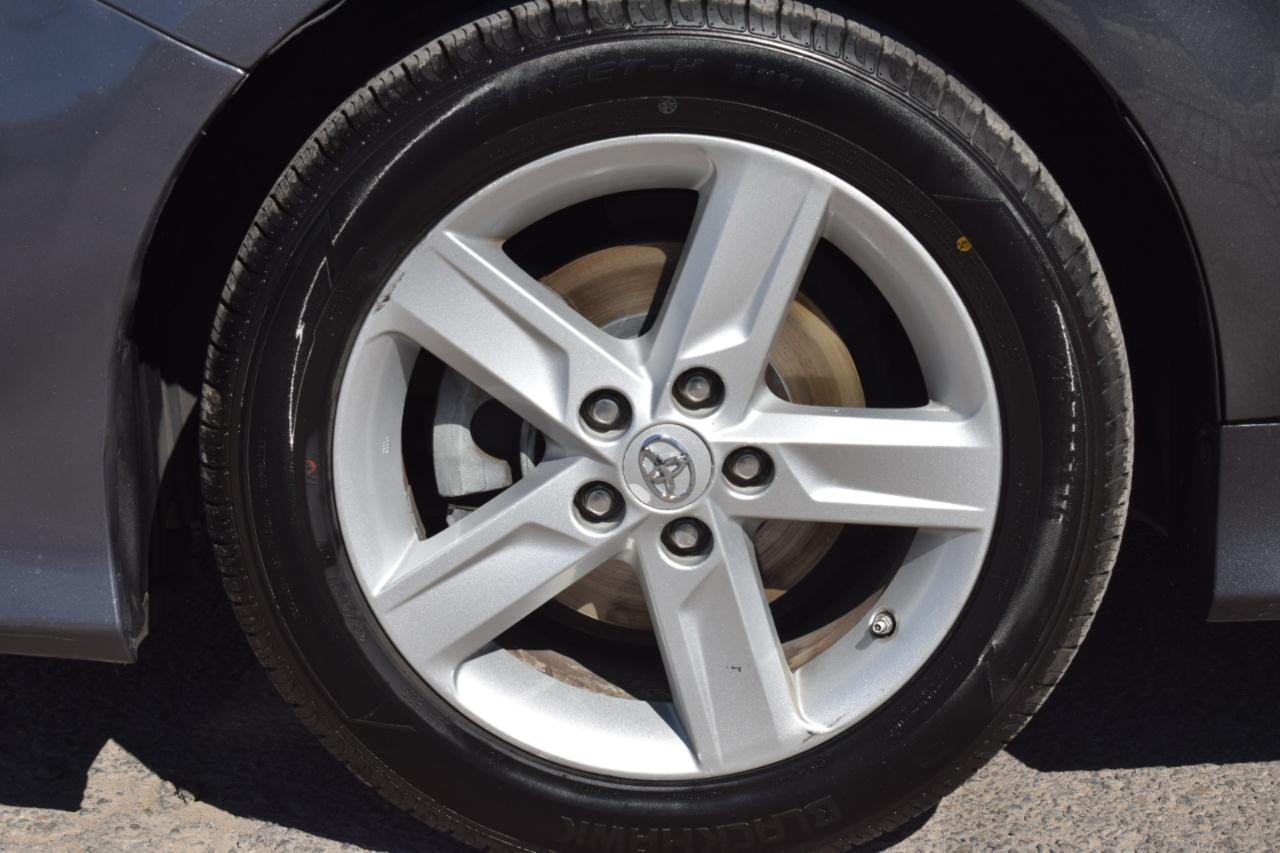 Toyota Camry XLE 2013