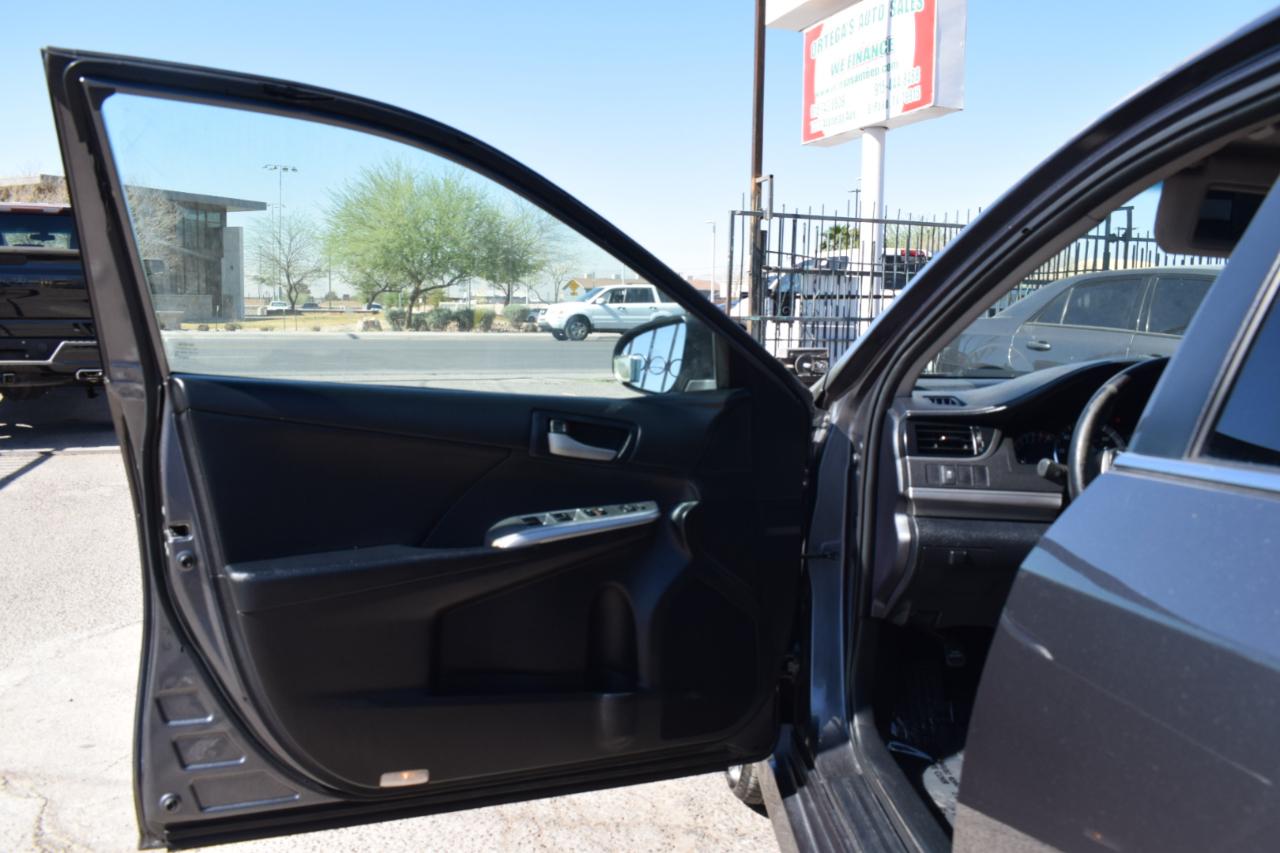 Toyota Camry XLE 2013