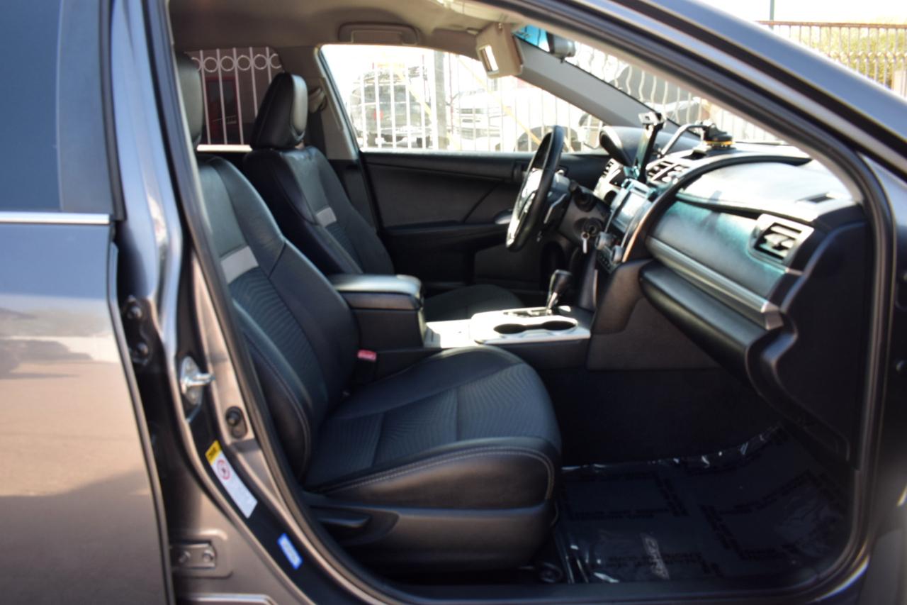 Toyota Camry XLE 2013