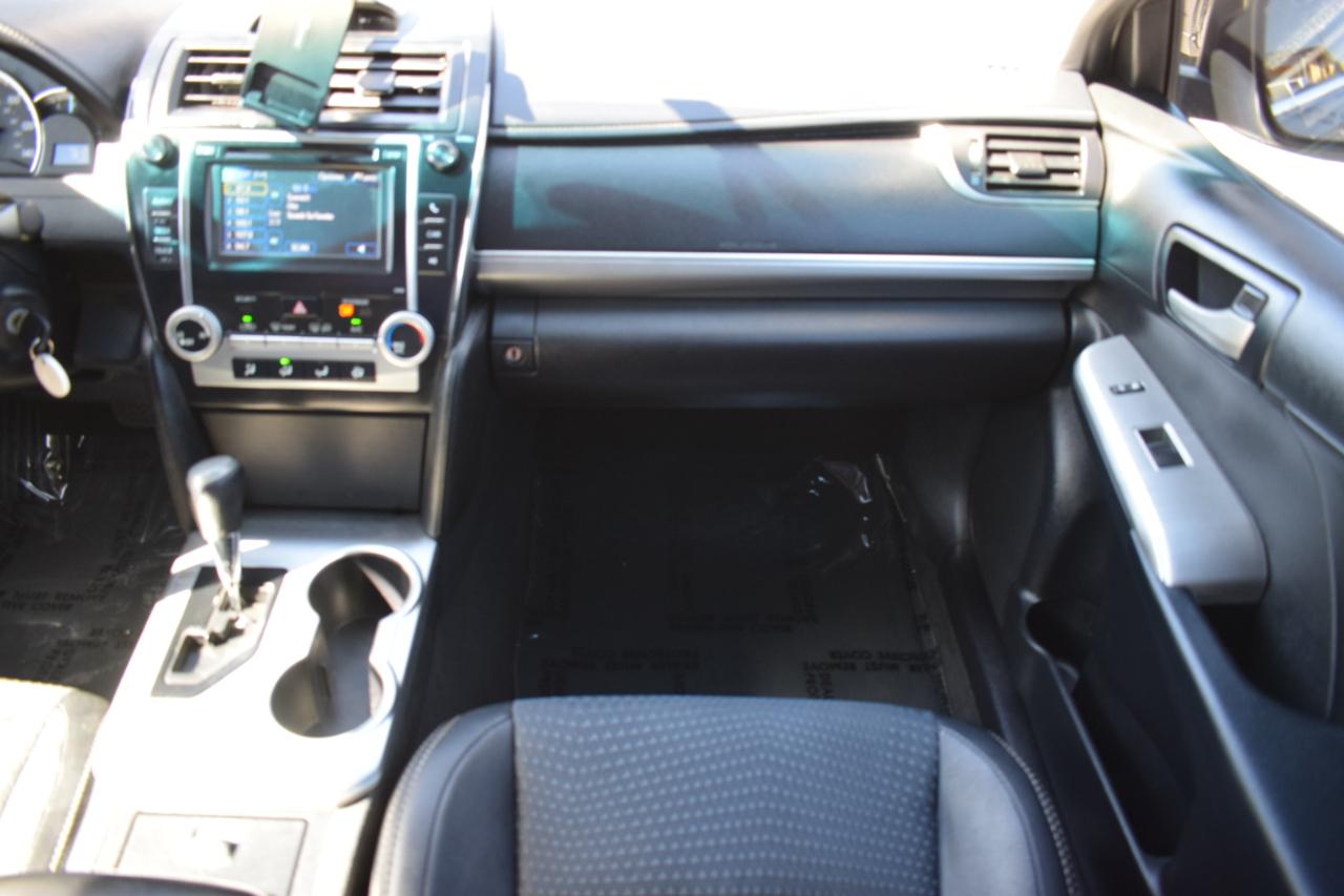 Toyota Camry XLE 2013