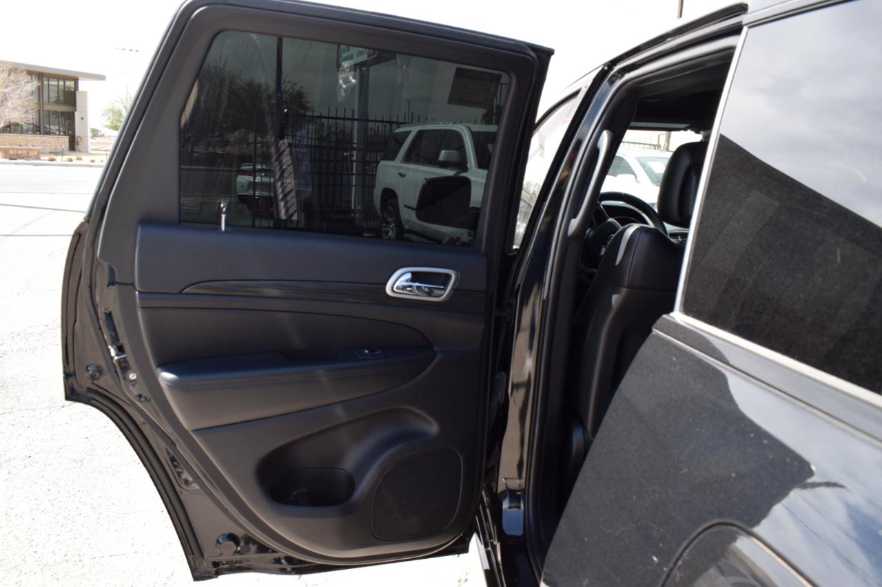 Jeep Grand Cherokee Laredo E 2WD 2021