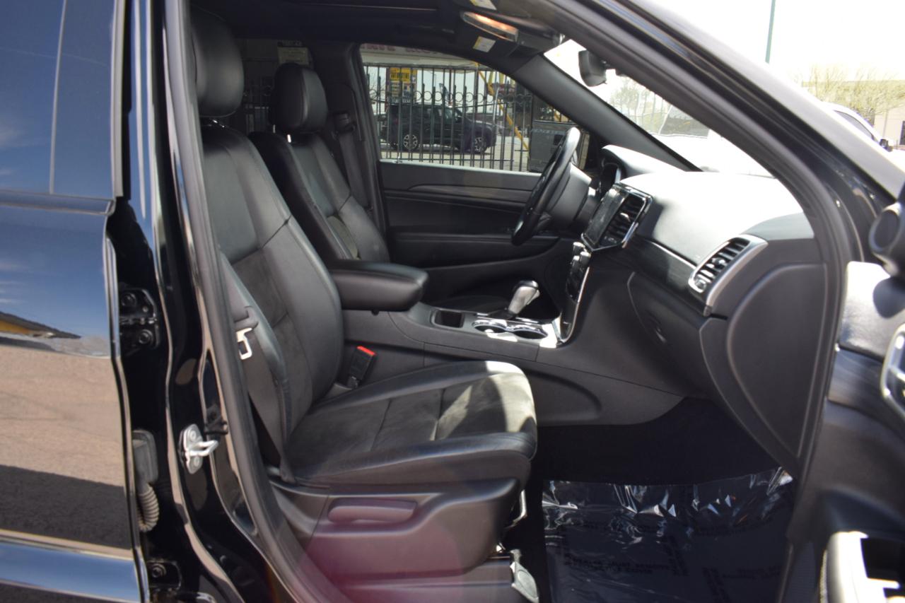 Jeep Grand Cherokee Laredo E 2WD 2021