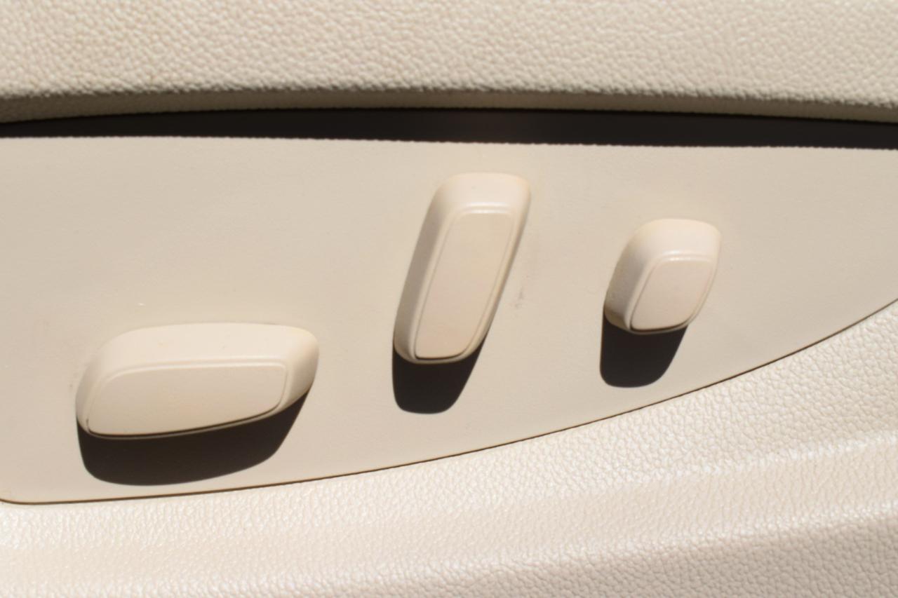 GMC Yukon Denali XL 2WD 2015