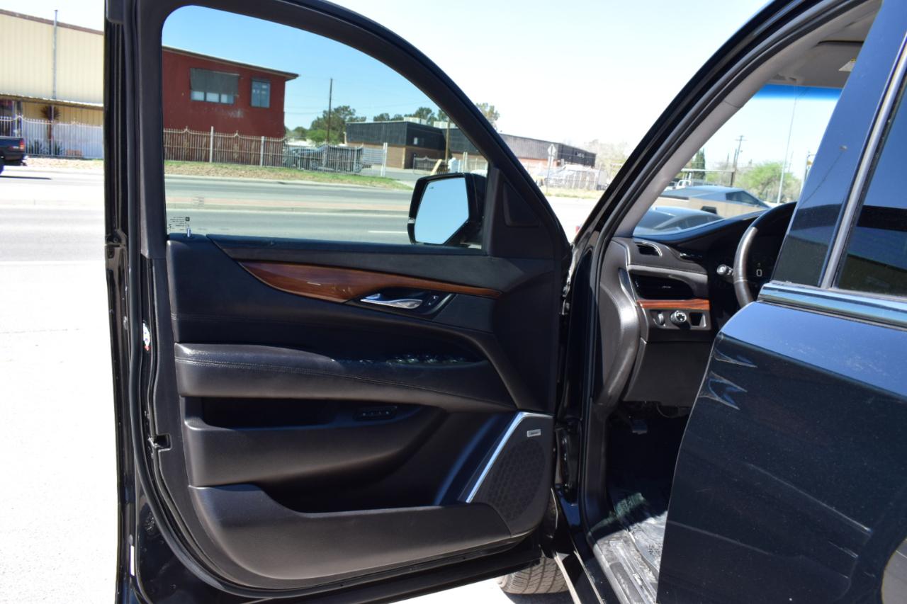 Cadillac Escalade Luxury 2WD 2015