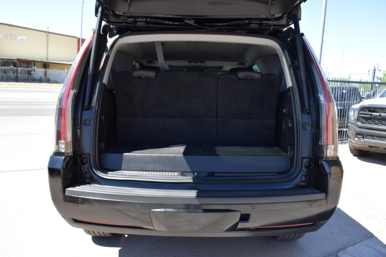 Cadillac Escalade Luxury 2WD 2015