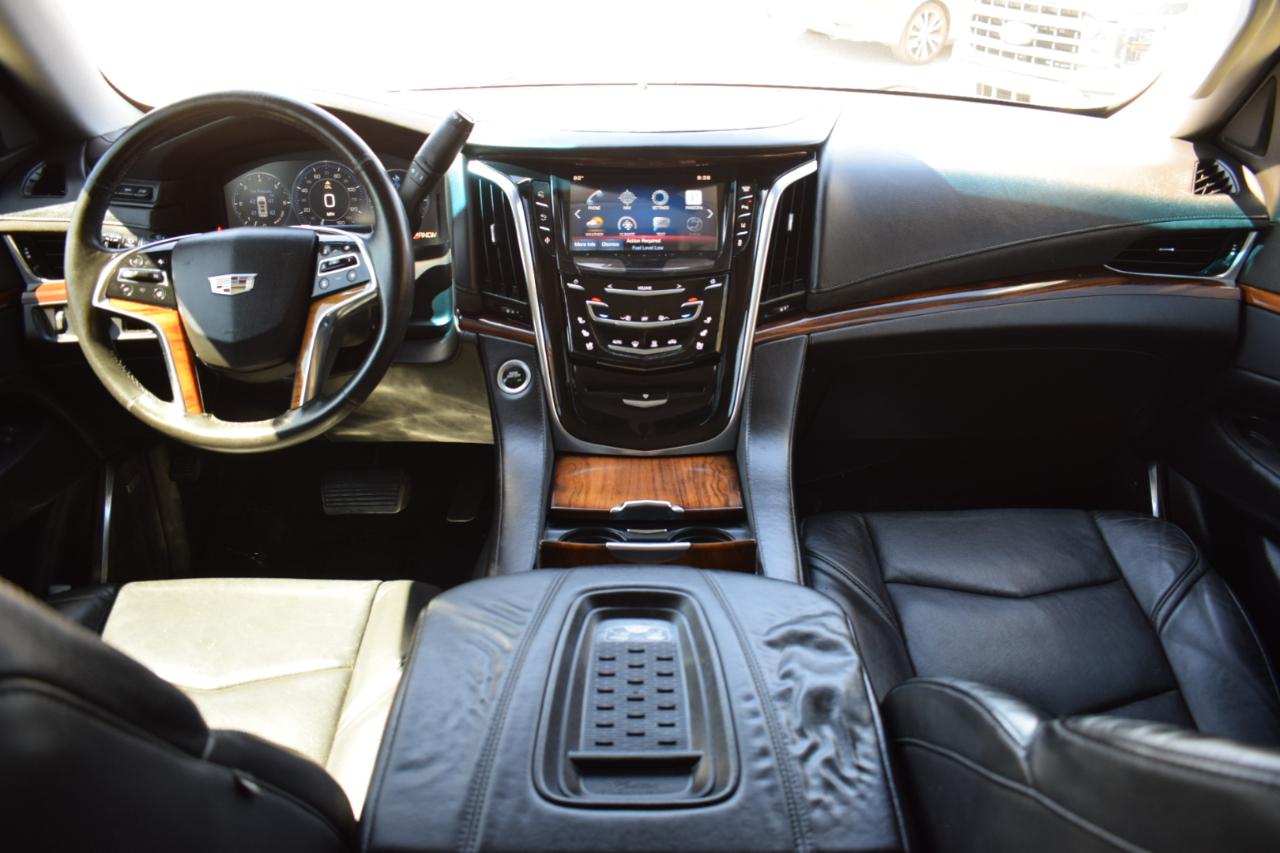 Cadillac Escalade Luxury 2WD 2015