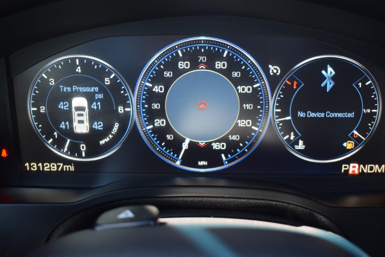 Cadillac Escalade Luxury 2WD 2015