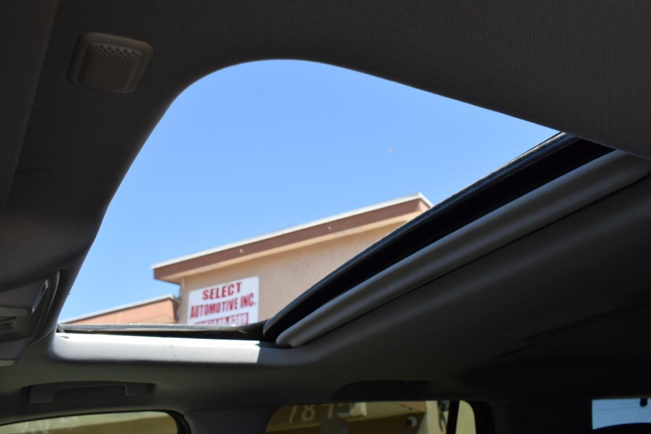 Cadillac Escalade Luxury 2WD 2015