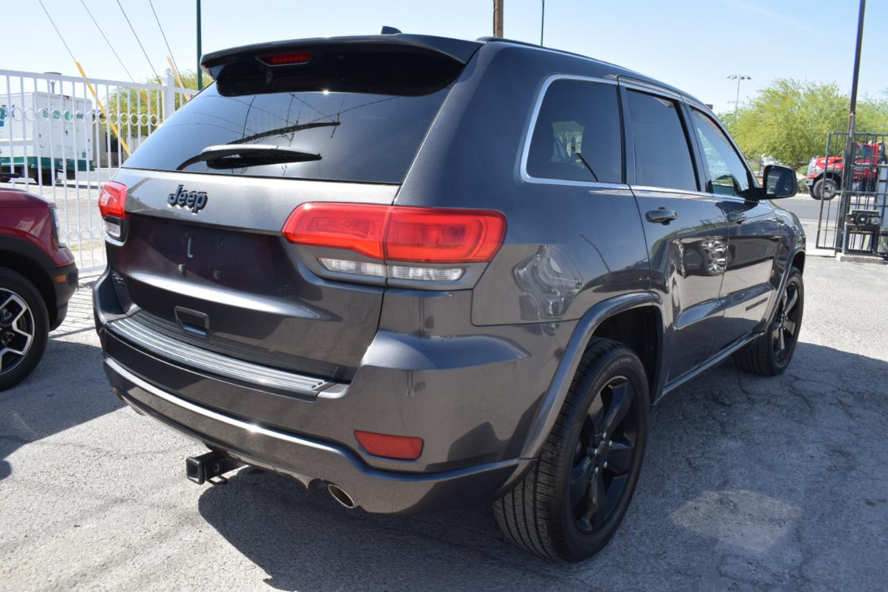 Jeep Grand Cherokee Laredo 4WD 2015