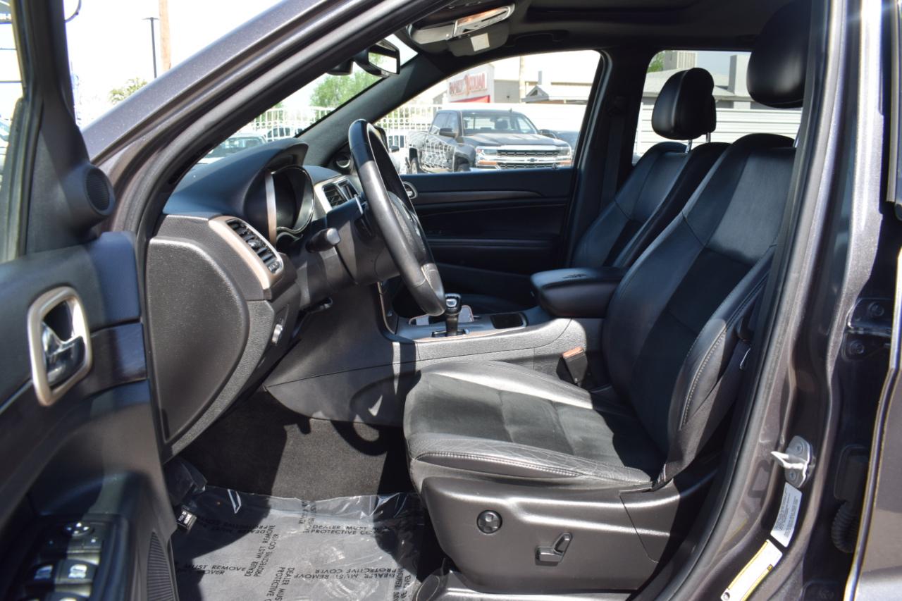 Jeep Grand Cherokee Laredo 4WD 2015