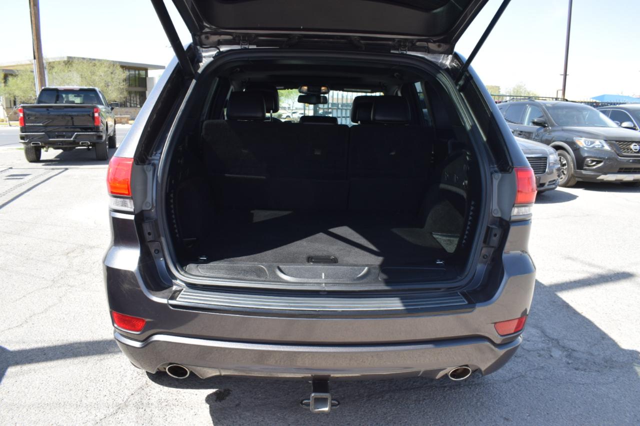 Jeep Grand Cherokee Laredo 4WD 2015
