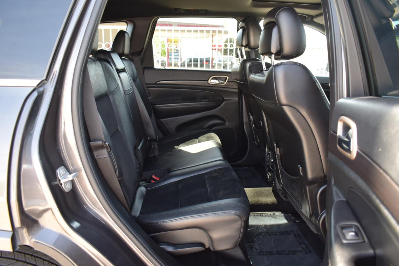 Jeep Grand Cherokee Laredo 4WD 2015