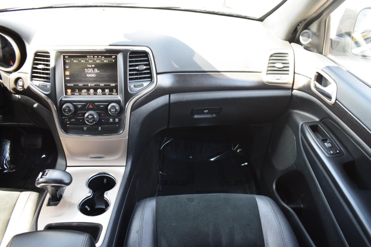 Jeep Grand Cherokee Laredo 4WD 2015