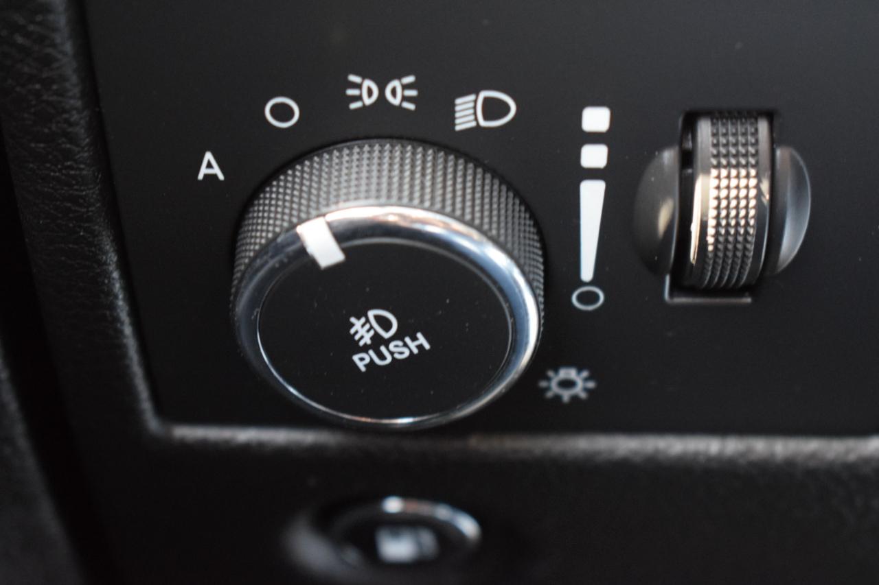 Jeep Grand Cherokee Laredo 4WD 2015