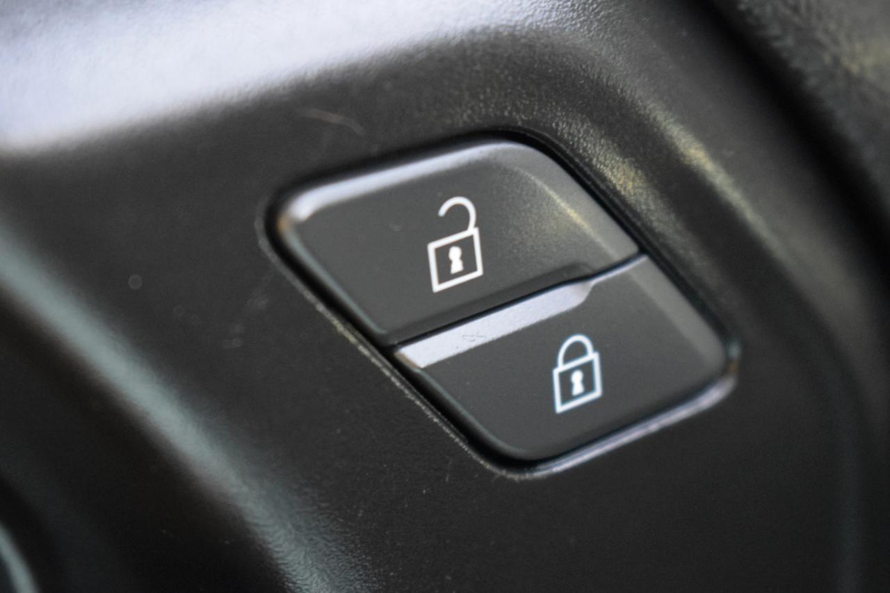 Chevrolet Silverado 1500 RST Crew Cab 4WD 2021