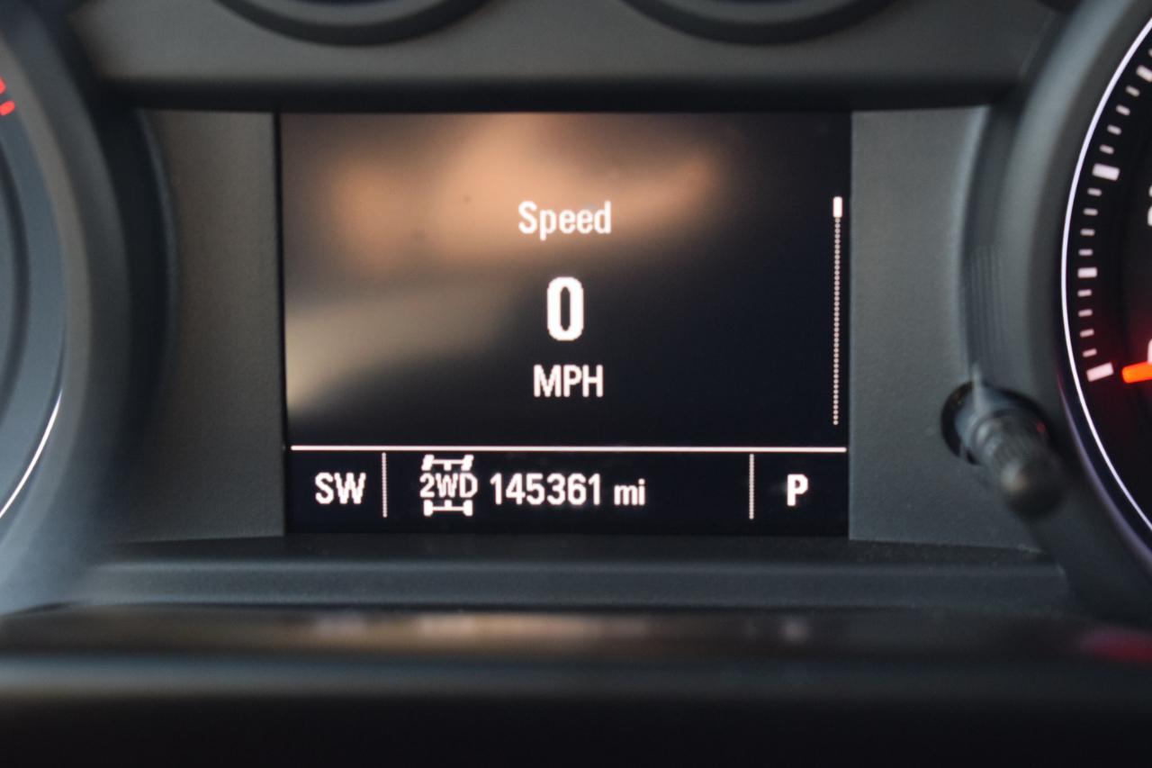 Chevrolet Silverado 1500 Custom Trail Boss Crew Cab Short Box 4WD 2019