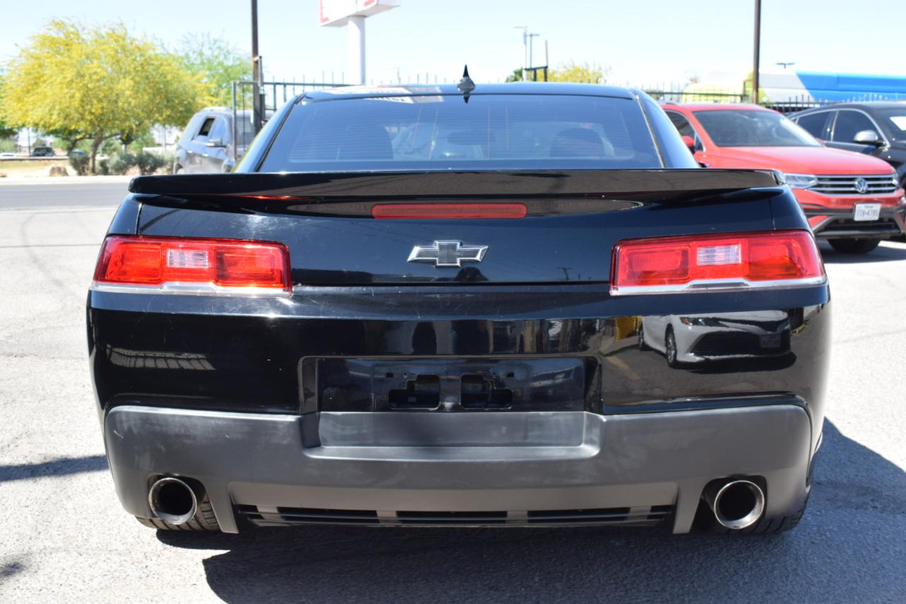 Chevrolet Camaro 1LS Coupe 2015