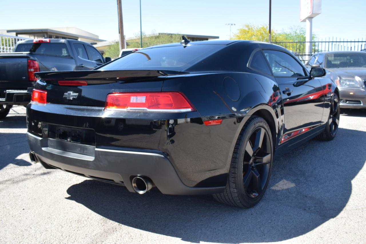 Chevrolet Camaro 1LS Coupe 2015