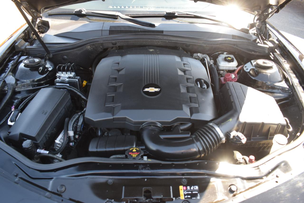 Chevrolet Camaro 1LS Coupe 2015