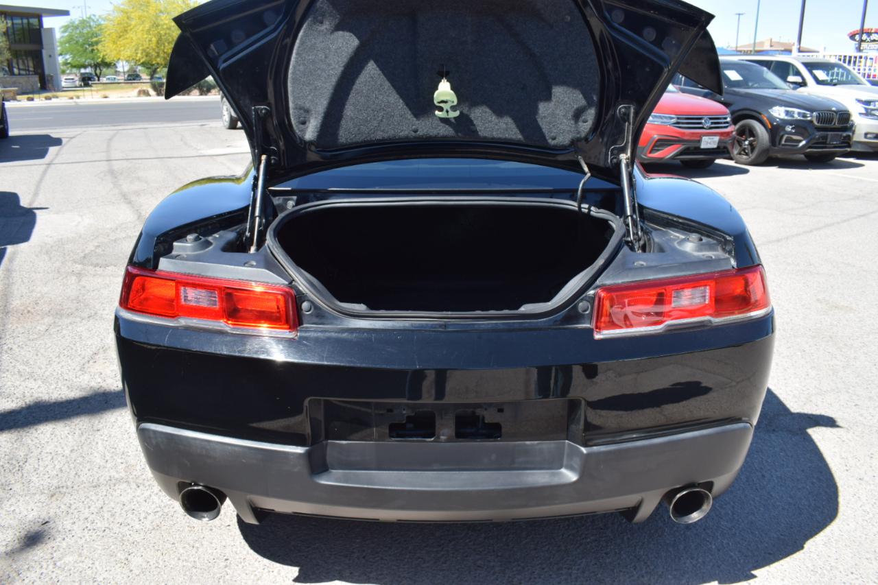 Chevrolet Camaro 1LS Coupe 2015