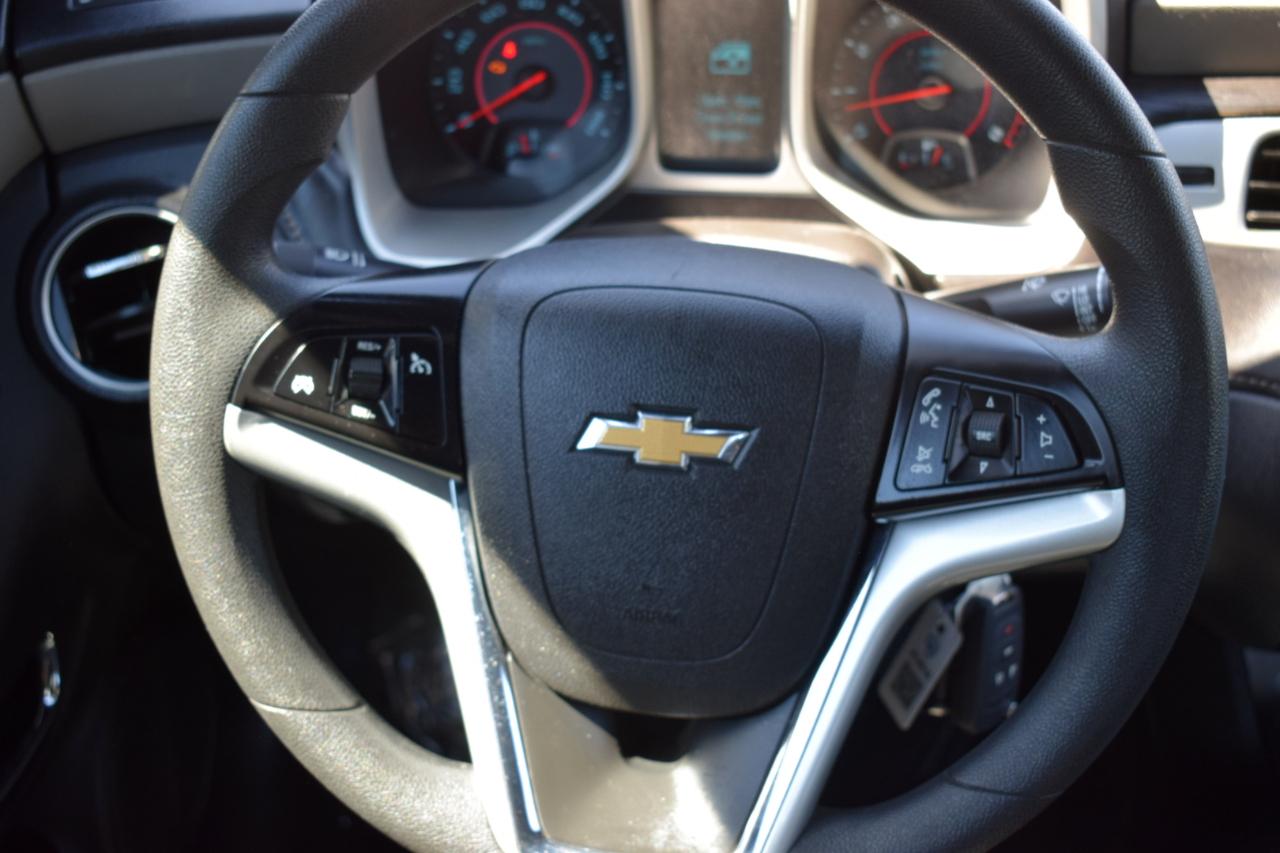 Chevrolet Camaro 1LS Coupe 2015