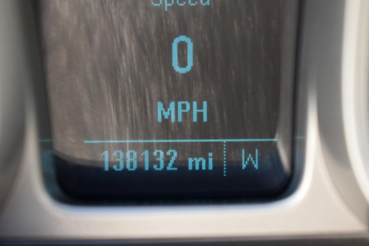 Chevrolet Camaro 1LS Coupe 2015