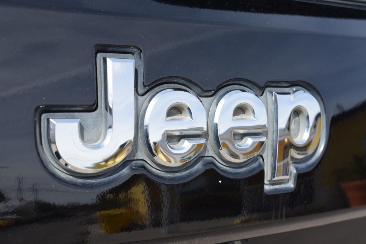 Jeep Grand Cherokee Overland 2WD 2018