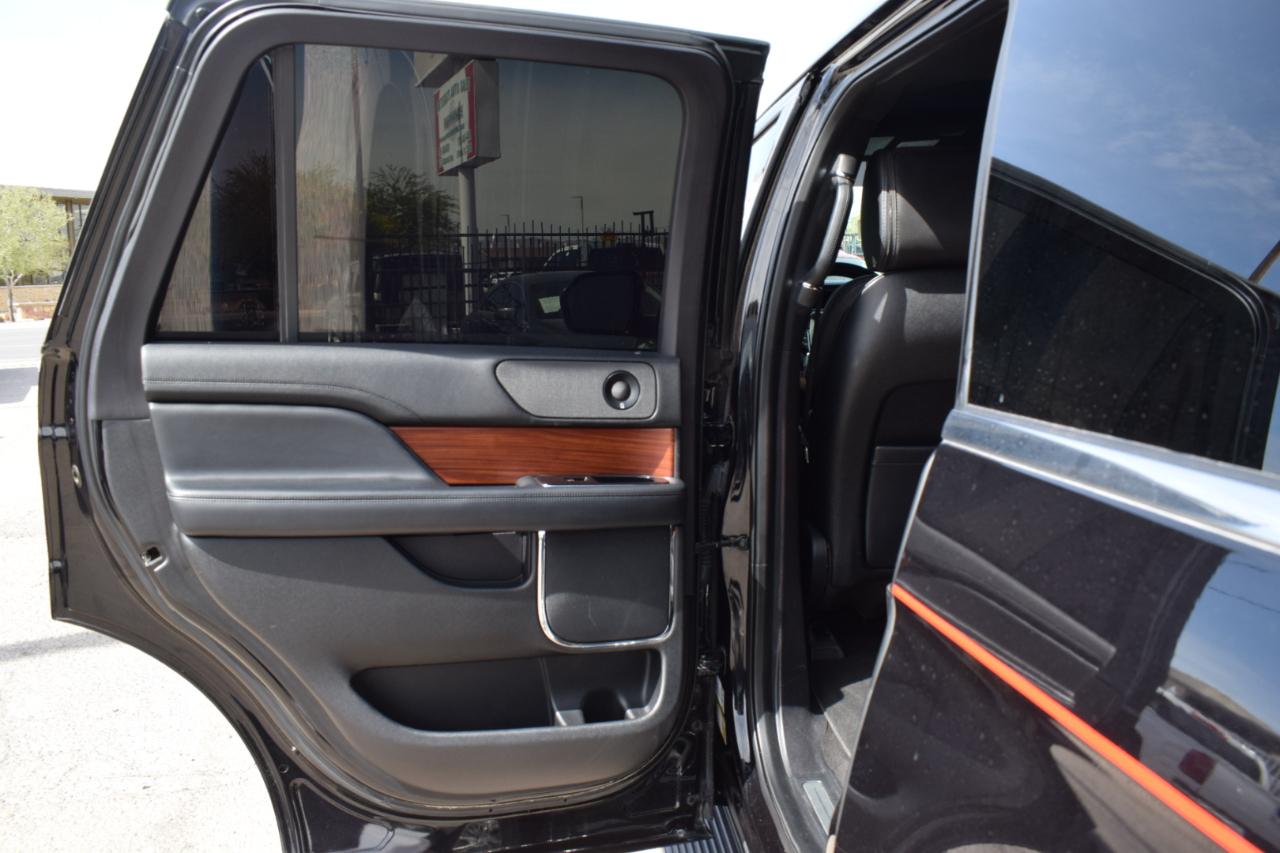 Lincoln Navigator Base 4WD 2019