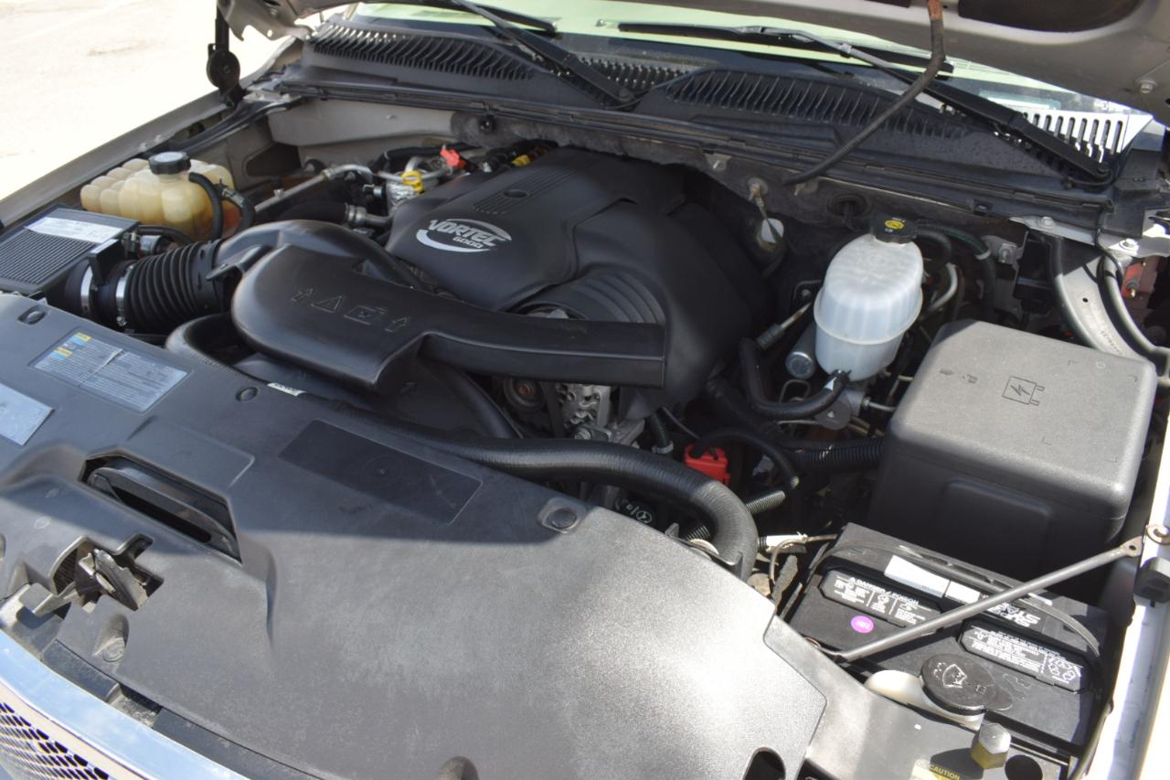 GMC Yukon Denali XL 2004