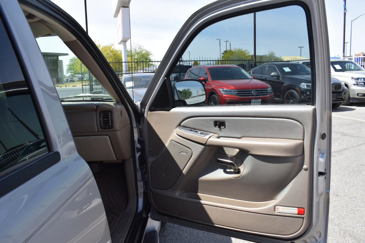 GMC Yukon Denali XL 2004