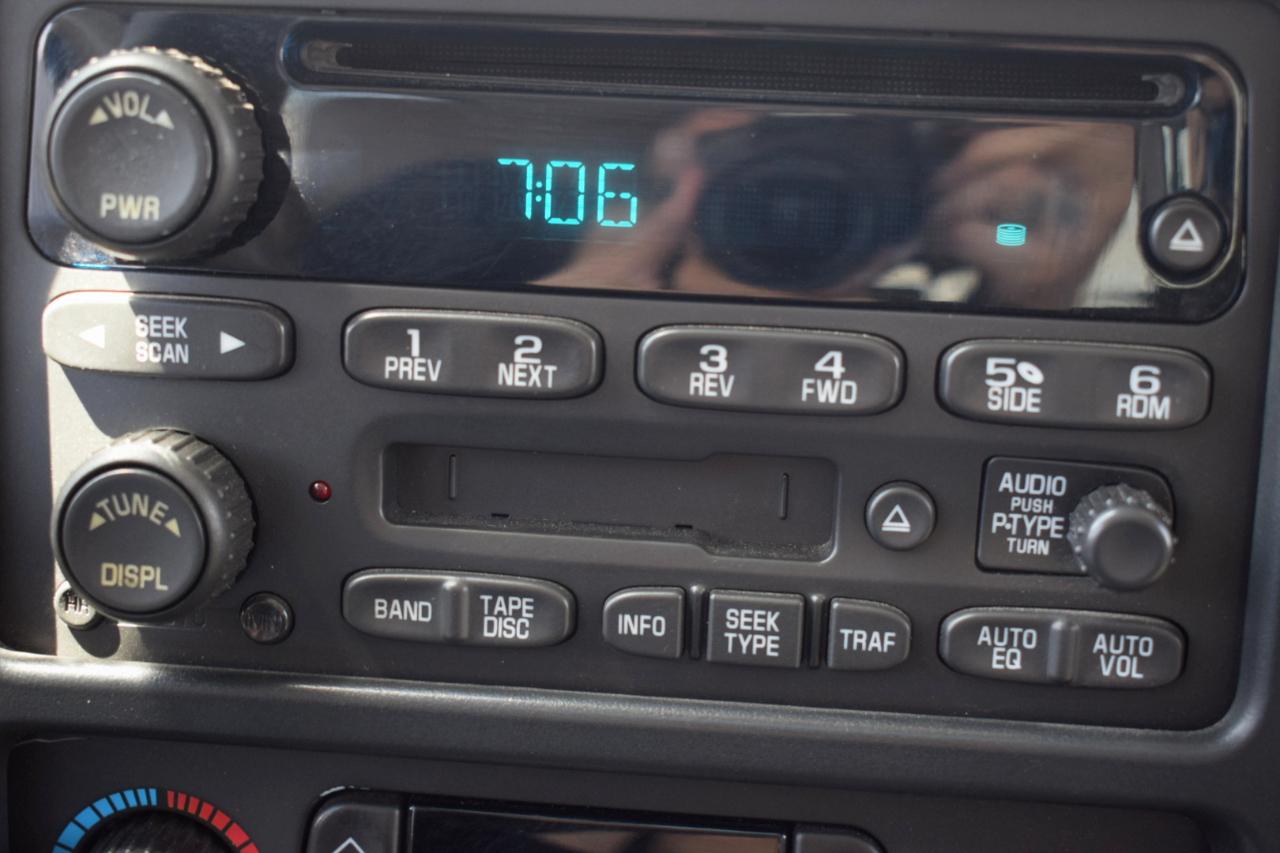 GMC Yukon Denali XL 2004