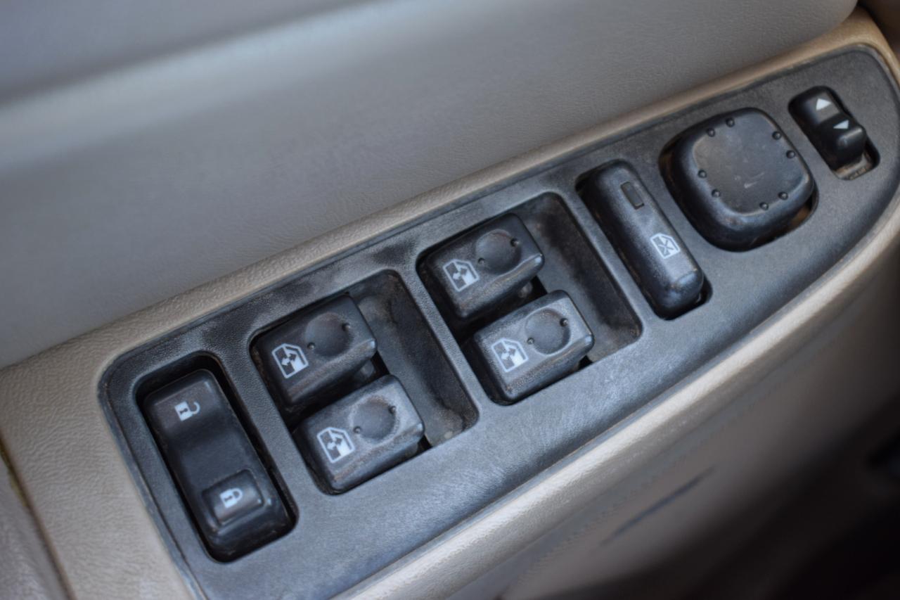 GMC Yukon Denali XL 2004