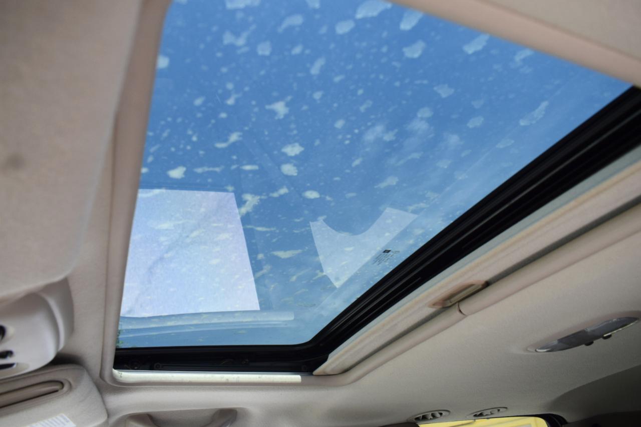 GMC Yukon Denali XL 2004