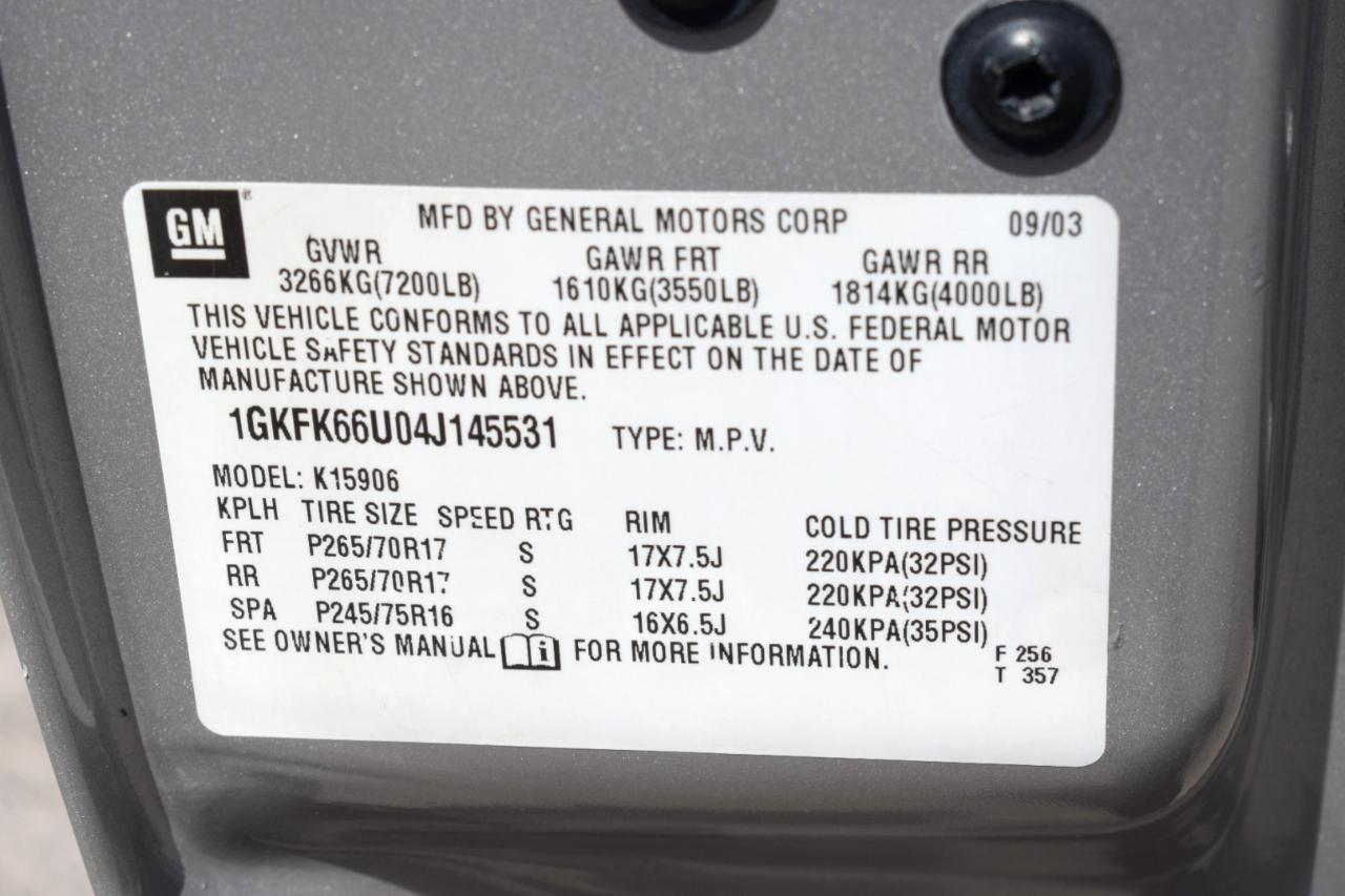 GMC Yukon Denali XL 2004