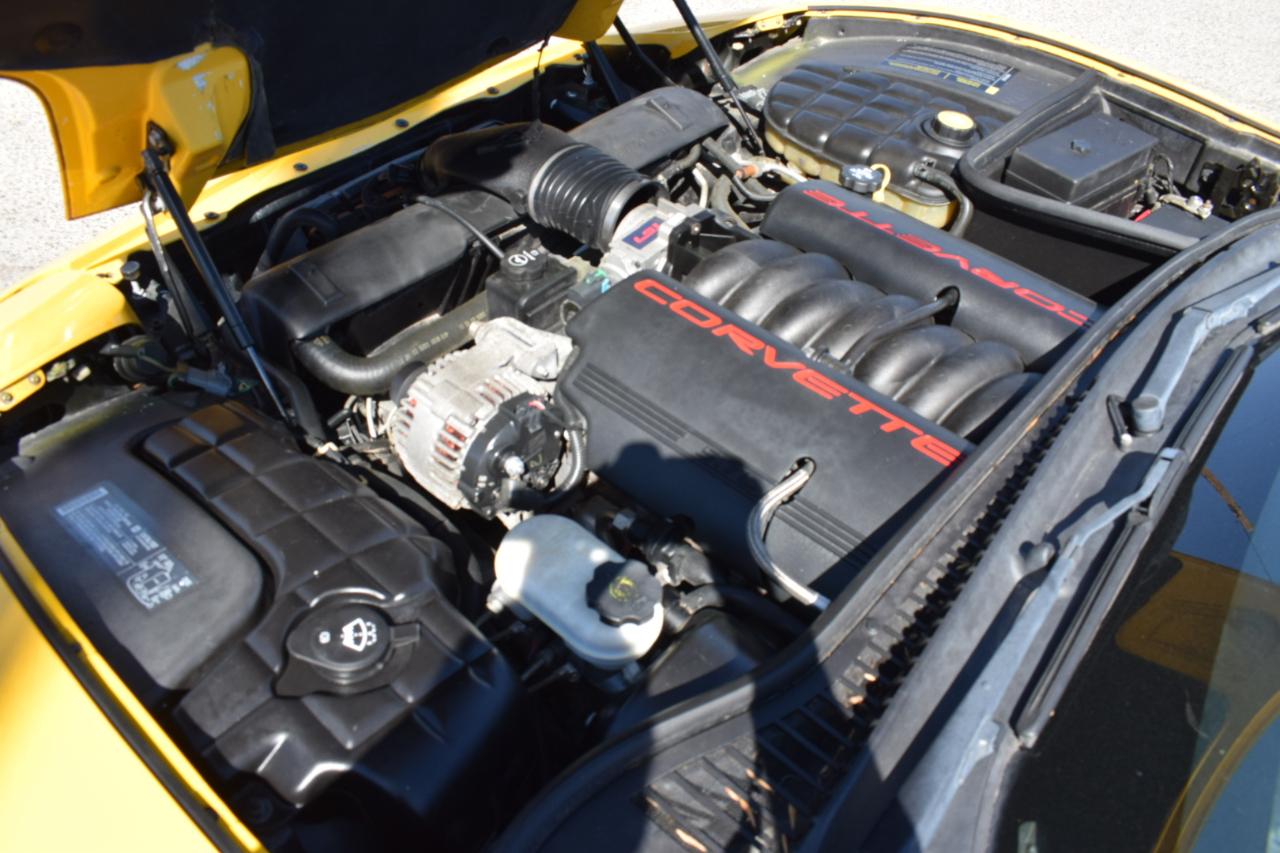 Chevrolet Corvette Coupe 2004