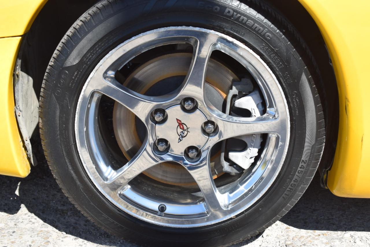 Chevrolet Corvette Coupe 2004