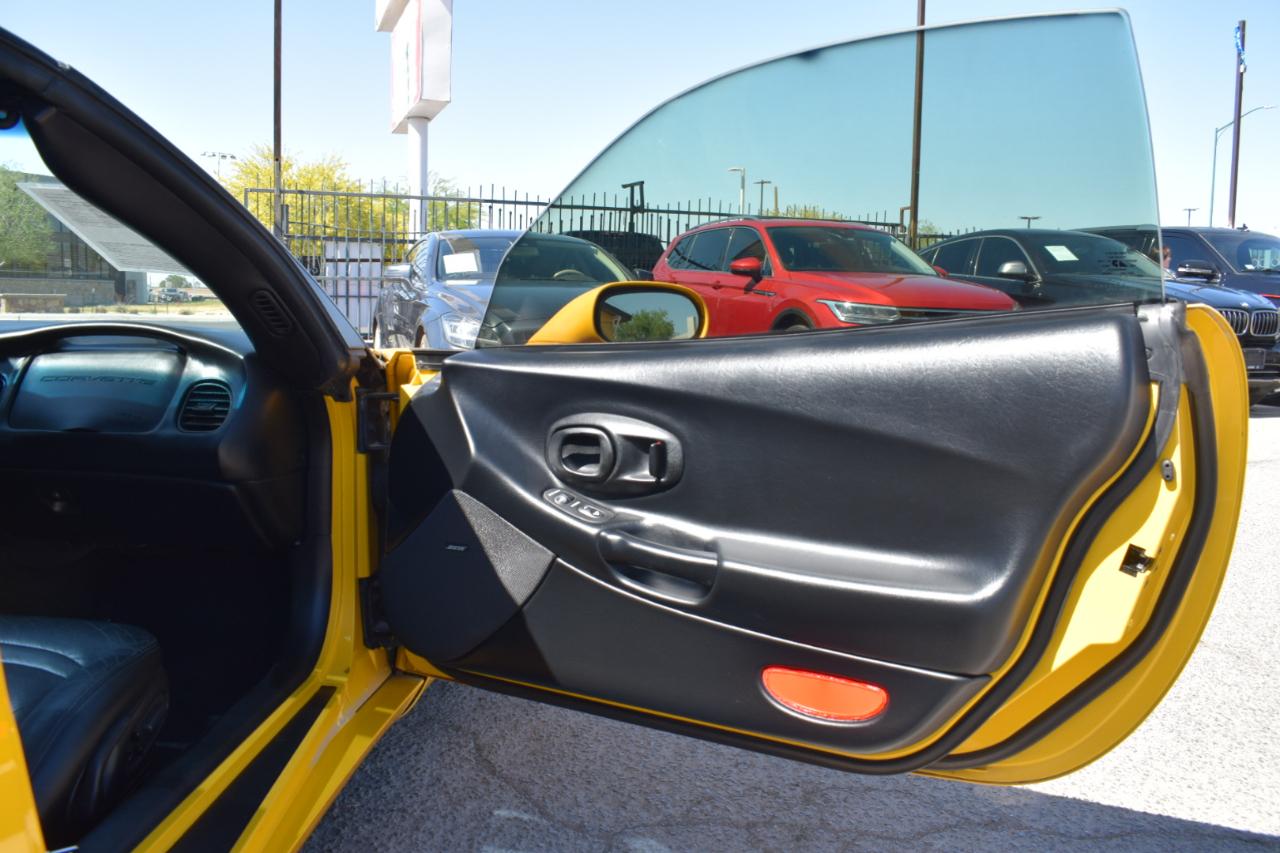 Chevrolet Corvette Coupe 2004