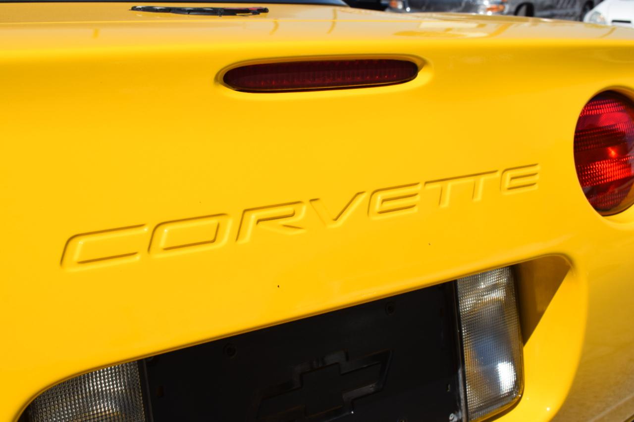 Chevrolet Corvette Coupe 2004