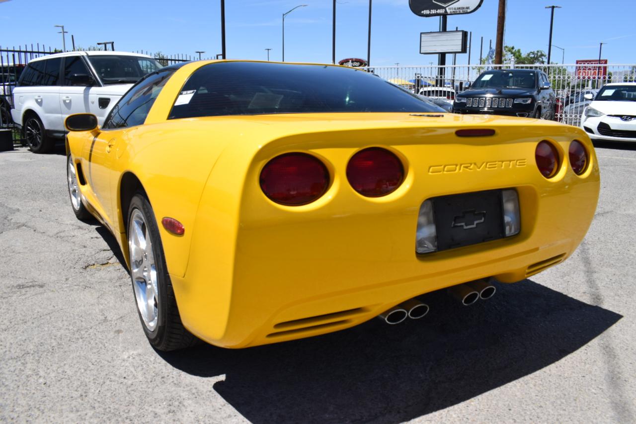 Chevrolet Corvette Coupe 2004